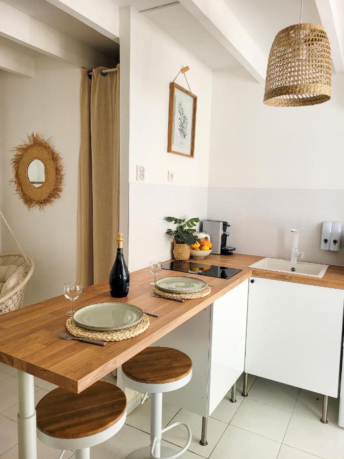 Studio Double Climatise Avec Terrasse - Proche Tram & Centre Μονπελιέ Εξωτερικό φωτογραφία