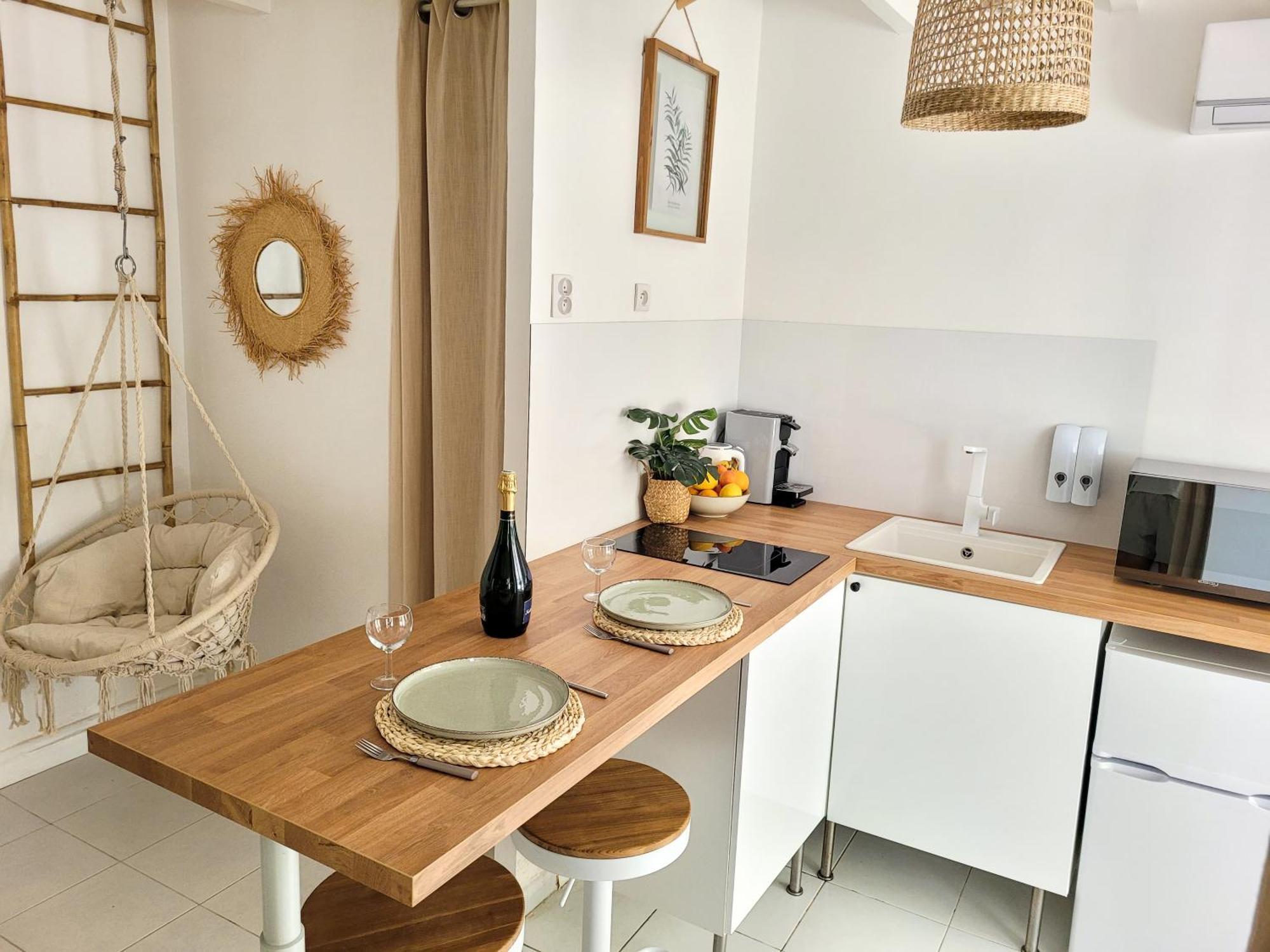 Studio Double Climatise Avec Terrasse - Proche Tram & Centre Μονπελιέ Εξωτερικό φωτογραφία